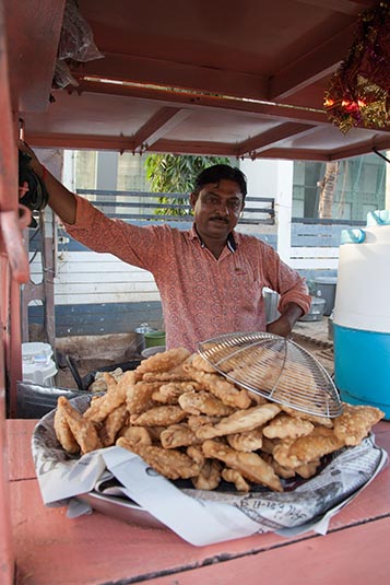 Gunjiya Vendor, Bhuj, Gujarat, India