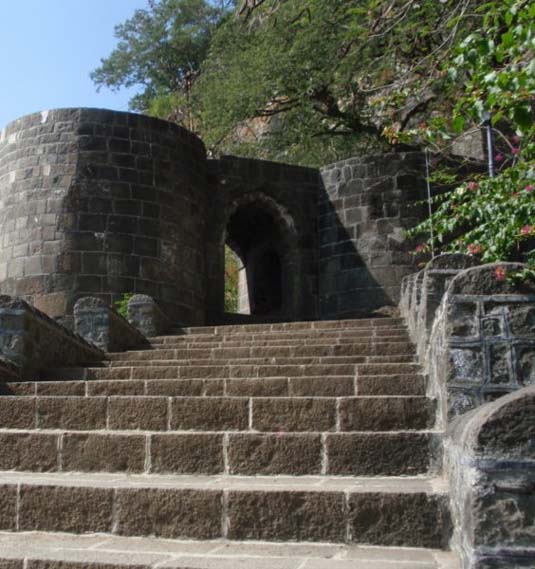 400 steps up to Shivneri Fort