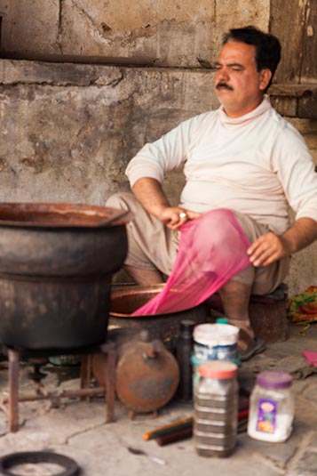 Tie & Dye Craftsman, Udaipur, India
