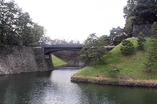 Moat, Imperial Palace, Tokyo, Japan
