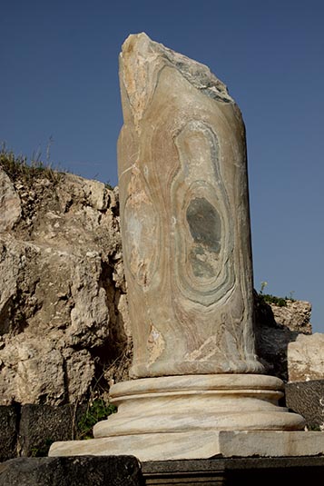 Pillar, Umm Qays, Jordan