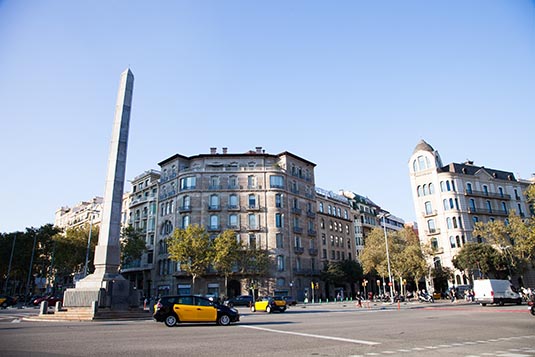 Obelisco Diagnol, Placa del Rei Joan Carles I, Barcelona, Spain