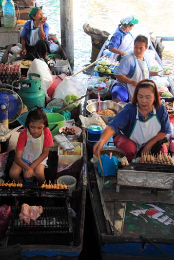 Taling Chan Floating Market, Bangkok